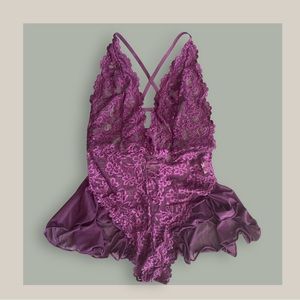 NEW Women’s Dark Violet Scallop Trim Floral Lace Teddy